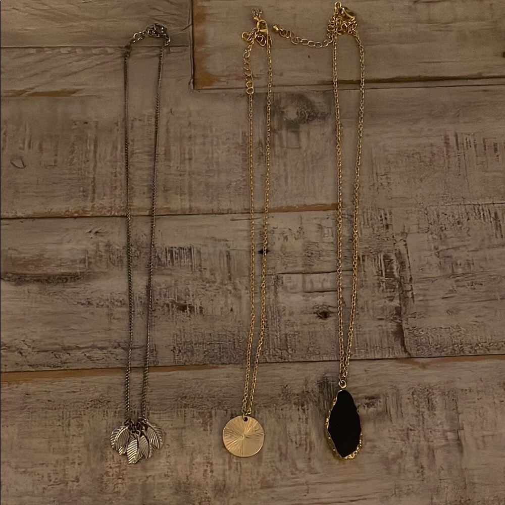 Elegant Gold and Silver Necklace Set